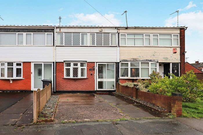 3 Bedroom Terraced House For Sale In Alamein Road, Willenhall, WV13