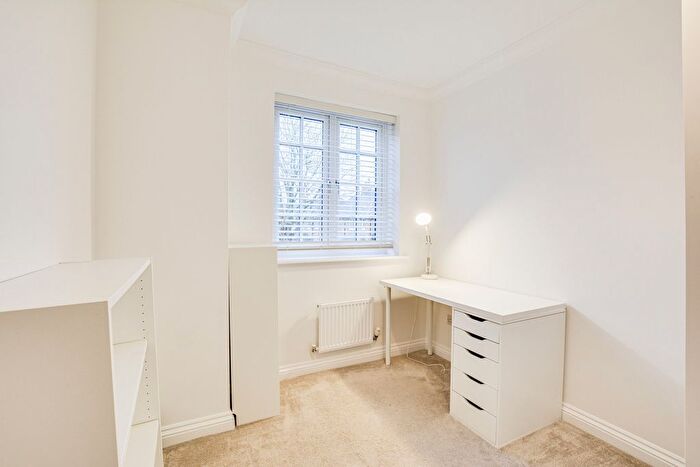 4 Bedroom Detached House To Rent In Orchard Avenue, Manchester, M28