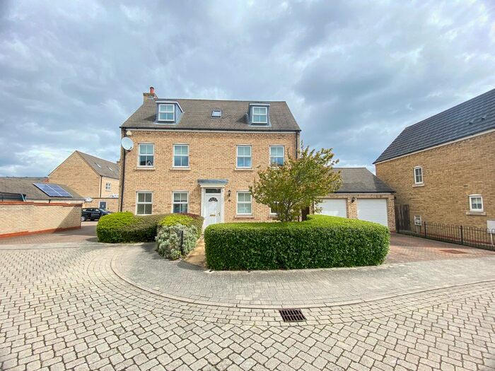 5 Bedroom Detached House To Rent In Carrier Close, Peterborough, PE2