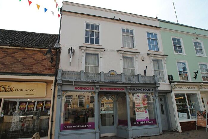 2 Bedroom Maisonette To Rent In Market Place, Diss, IP22