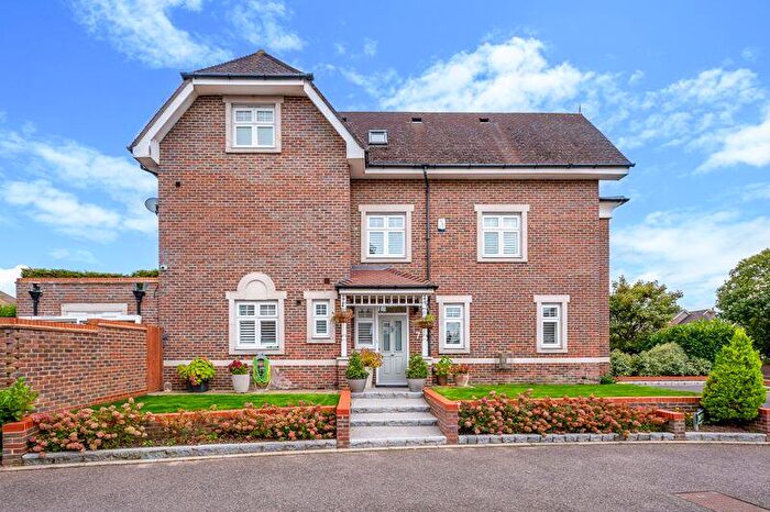 4 Bedroom Semi Detached House For Sale In Sibley Close, Bickley, Bromley, BR1