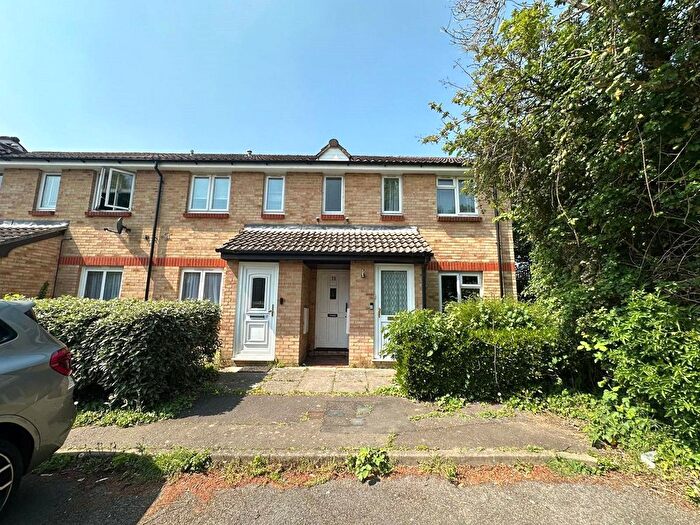 1 Bedroom Flat To Rent In Lowdell Close, West Drayton, UB7