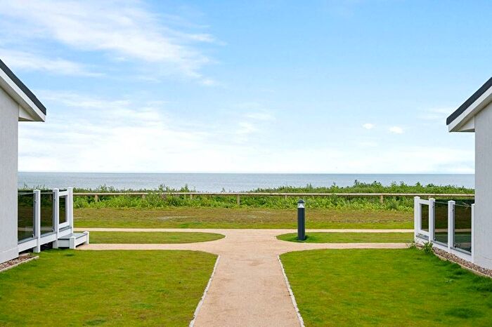 2 Bedroom Lodge For Sale In Wilsthorpe, Bridlington, YO15