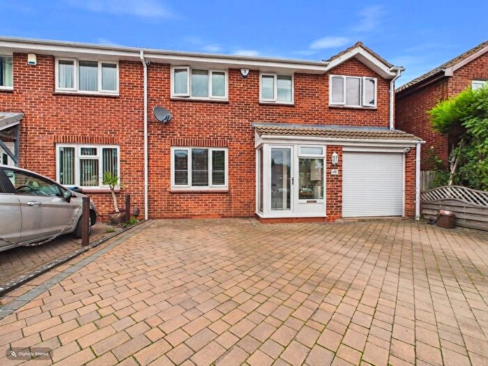 4 Bedroom Semi Detached House For Sale In Berryfields Road, Sutton Coldfield, B76