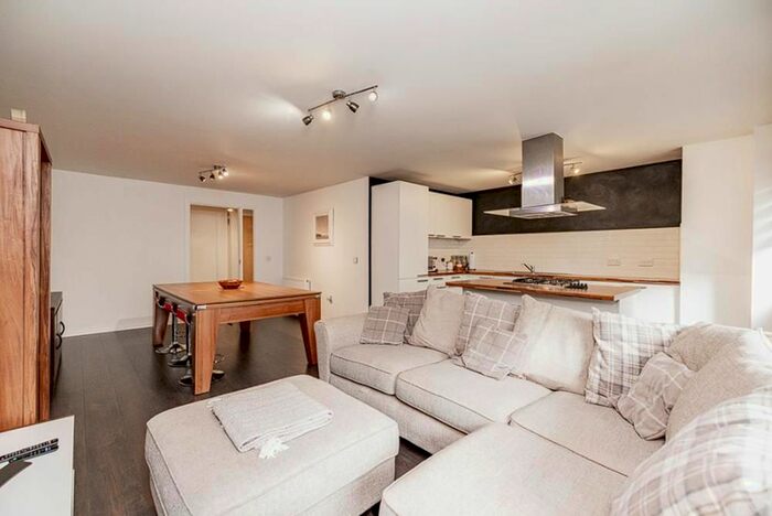 2 Bedroom Flat To Rent In Charlotte Street, Ground Floor, AB25