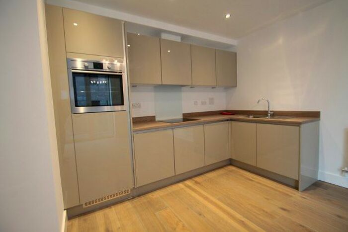 1 Bedroom Flat To Rent In Berwick House, Orpington, BR6