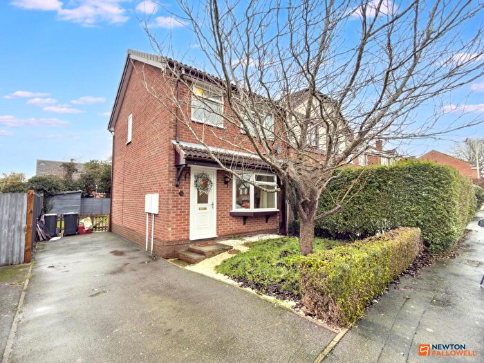 3 Bedroom Semi Detached House For Sale In Ashford Road, Whitwick, LE67