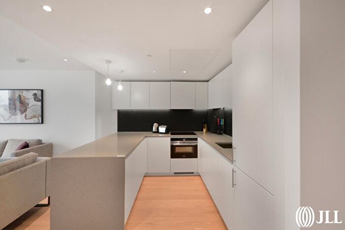1 Bedroom Flat For Sale In Landmark Pinnacle, Marsh Wall, E14