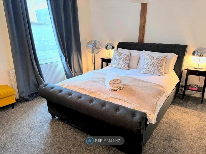 2 Bedroom Flat To Rent In Black Griffin Lane, Canterbury, CT1