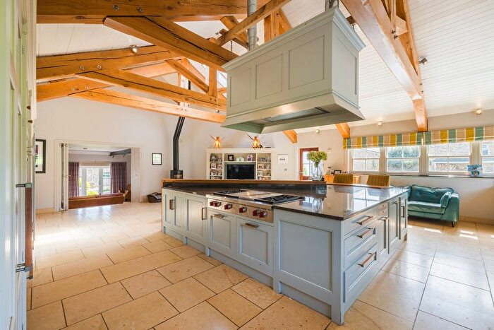 5 Bedroom Detached House For Sale In Dreenhill, Haverfordwest, SA62