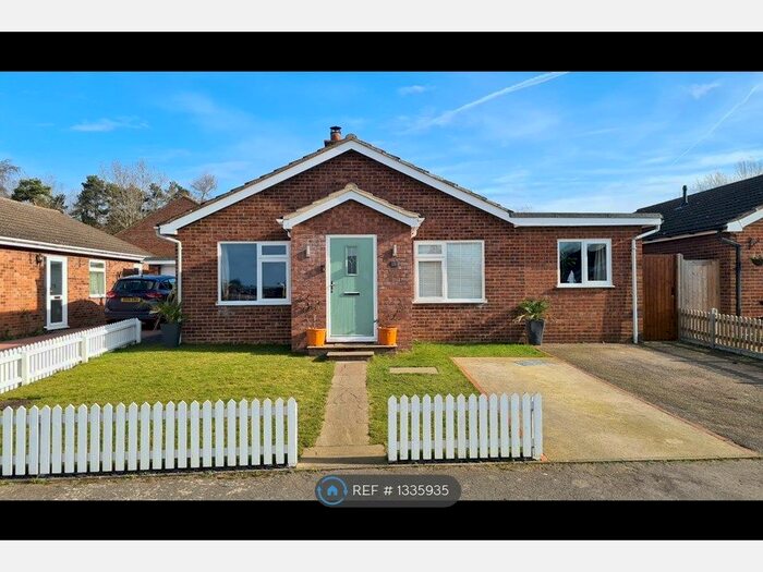 3 Bedroom Bungalow To Rent In Covey Way, Lakenheath, Brandon, IP27