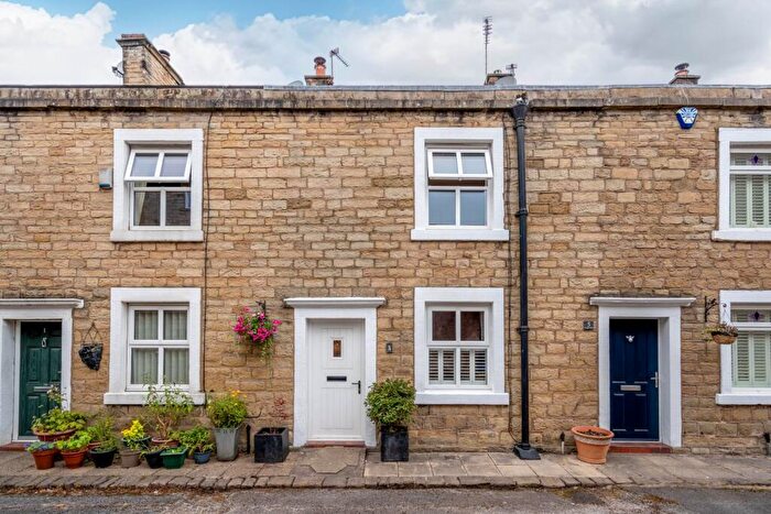 3 Bedroom Terraced House For Sale In Chapel Fields, Marple, Stockport, Greater Manchester, SK6