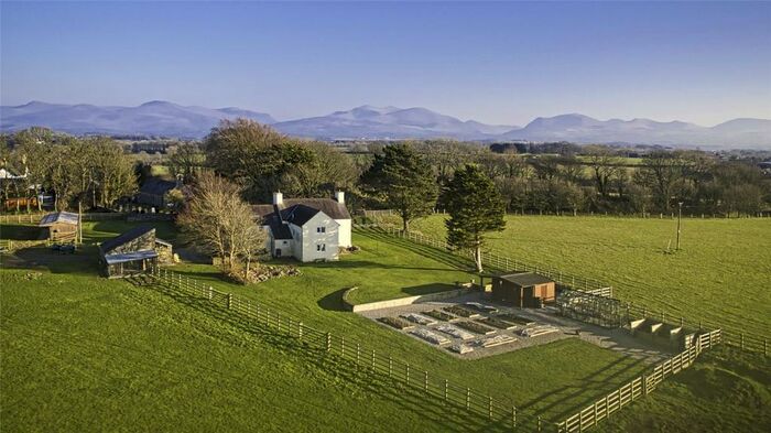 4 Bedroom Detached House For Sale In Dwyran, Anglesey, LL61