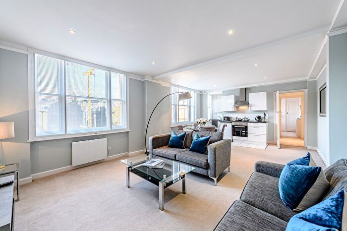 1 Bedroom Flat To Rent In Hill Street, Mayfair, W1J