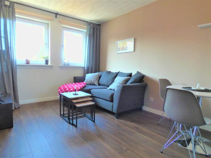 1 Bedroom Flat To Rent In Meadowfield Court, Willowbrae, Edinburgh, EH8
