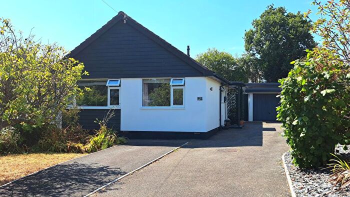 3 Bedroom Bungalow For Sale In Ferndale Road New Milton Hampshire, BH25