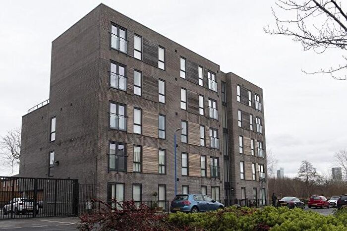 1 Bedroom Apartment To Rent In Colman Gardens, Manchester, Greater Manchester, M5