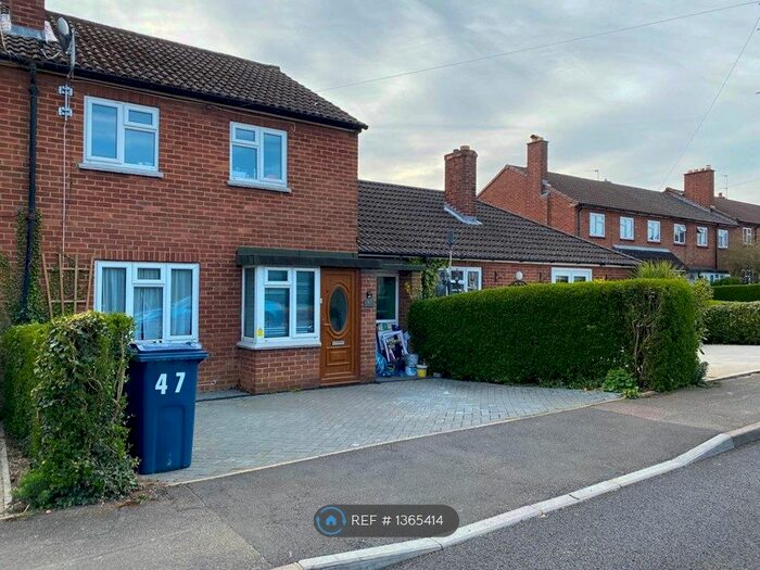 2 Bedroom Terraced House To Rent In Briery Way, Amersham, HP6