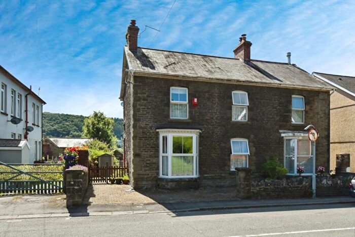 4 Bedroom Semi-Detached House For Sale In High Street, Pontardawe, Neath Port Talbot, SA8