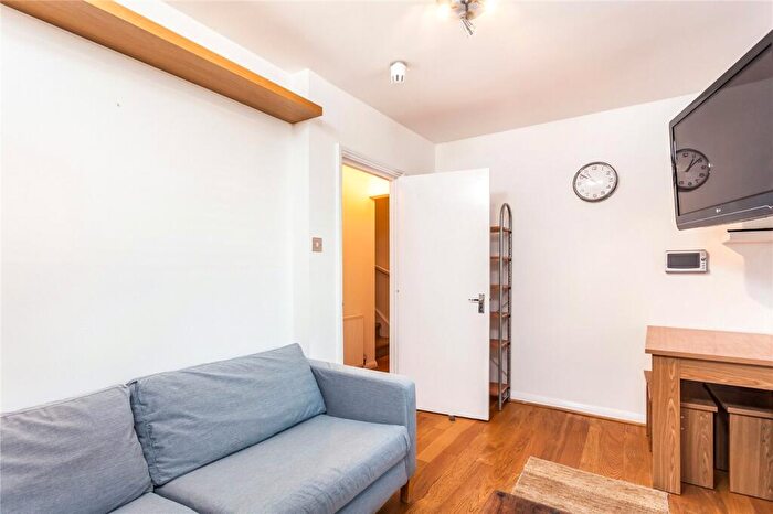 1 Bedroom Apartment To Rent In Chapel Market, London, N1