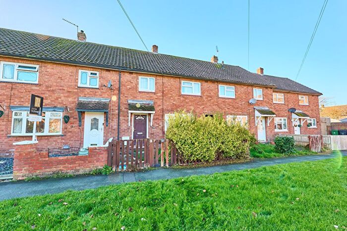 Town House For Sale In Claverley Crescent, Sundorne, Shrewsbury, Shropshire, SY1