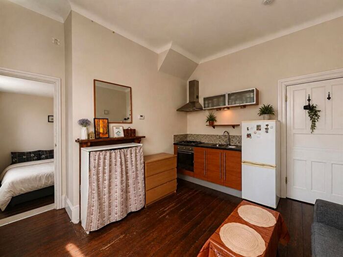 1 Bedroom Flat To Rent In Springfield Road, Leicester, LE2