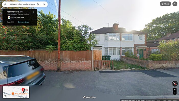 3 Bedroom End Of Terrace House For Sale In Petersfield Road, Staines-Upon-Thames, TW18