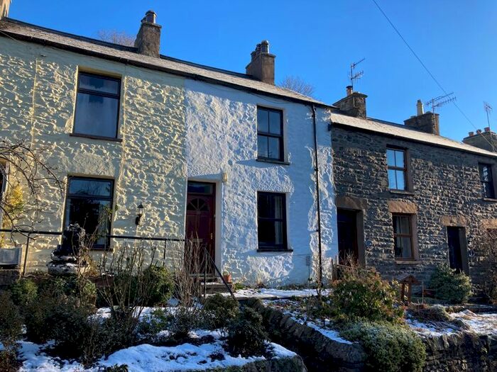 2 Bedroom Cottage For Sale In Loftus Hill, Sedbergh, LA10