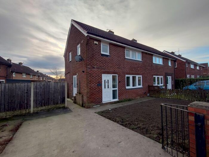 3 Bedroom Semi-Detached House To Rent In Doles Crescent, Royston, Barnsley, S71