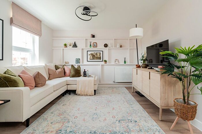 3 Bedroom Semi Detached House For Sale In "The Eynsford - Plot " At Glenvale Park, Beaumont Road, Wellingborough, NN8