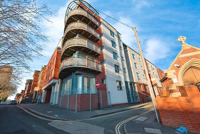1 Bedroom Flat For Sale In Arthur Place, Birmingham, B1