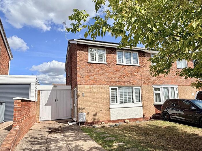 3 Bedroom Semi Detached House For Sale In Rosamund Avenue, Leicester, Leicestershire., LE3