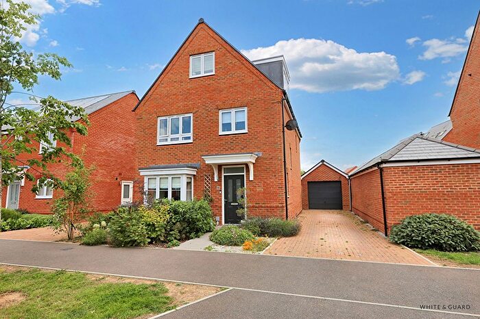 5 Bedroom Detached House For Sale In Pembers Farm Avenue, Fair Oak, SO50