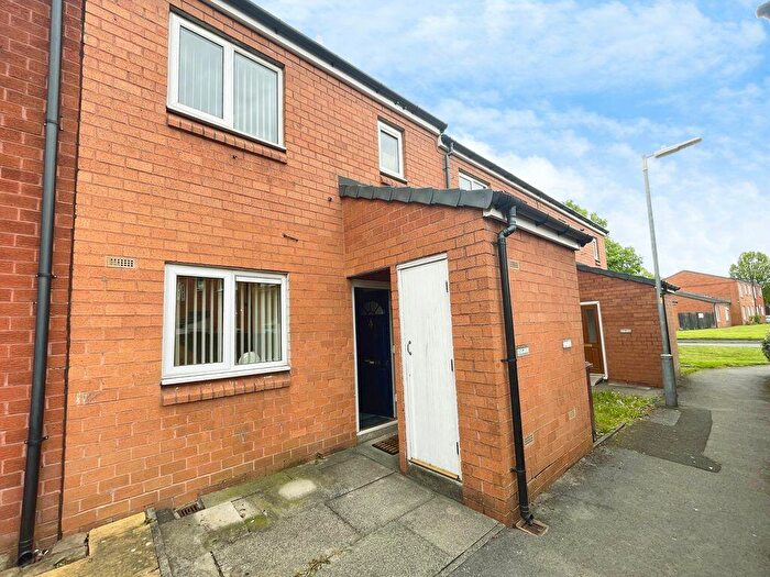 3 Bedroom Terraced House For Sale In Metfield Place, Bolton, BL1