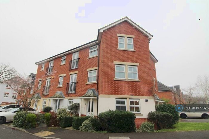 3 Bedroom End Of Terrace House To Rent In Perigee, Shinfield, Reading, RG2