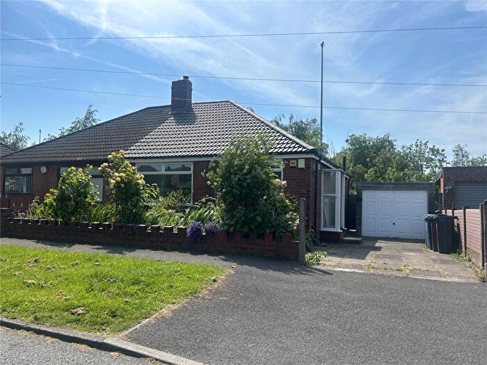 2 Bedroom Bungalow For Sale In Montgomery Street, Oldham, Greater Manchester, OL8