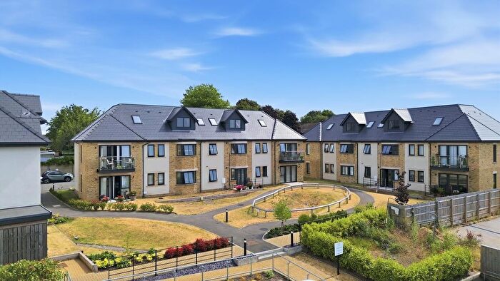 2 Bedroom Flat For Sale In Oakley Court, Rogerstone, Newport, NP10