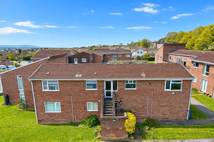 1 Bedroom Flat For Sale In Pennine Gardens, Weston-Super-Mare, BS23