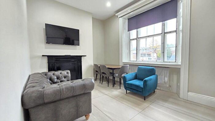 1 Bedroom Apartment To Rent In Langsett Road, Sheffield, S6