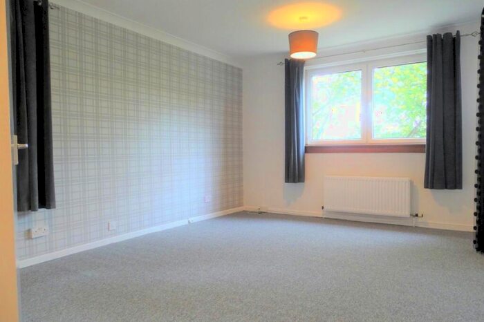 2 Bedroom Flat To Rent In Fergus Court, Glasgow, G20
