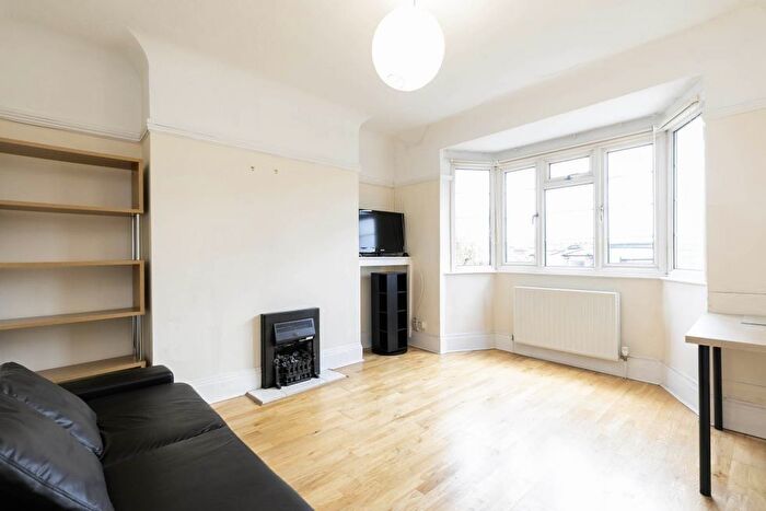 2 Bedroom Flat To Rent In Sherriff Road, West Hampstead, NW6