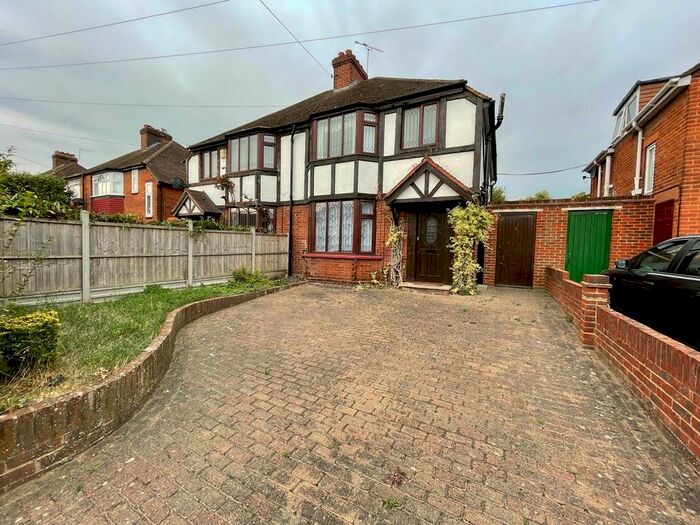 3 Bedroom House To Rent In Hawthorn Road, Sittingbourne, ME10