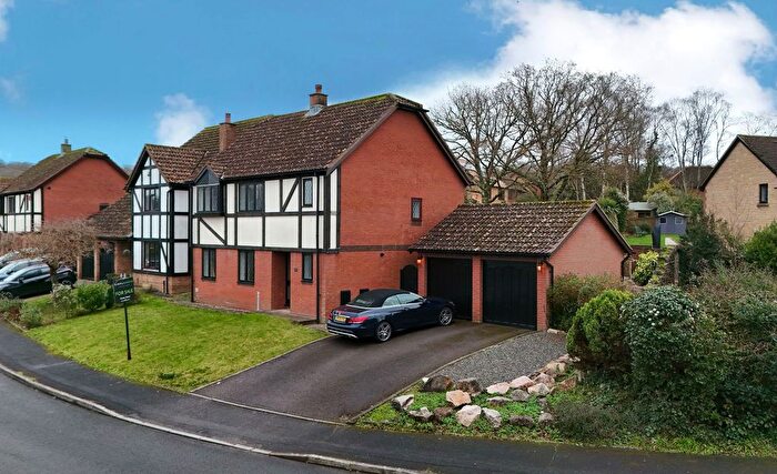 4 Bedroom Detached House For Sale In Aspen Drive, Newton Abbot, TQ12