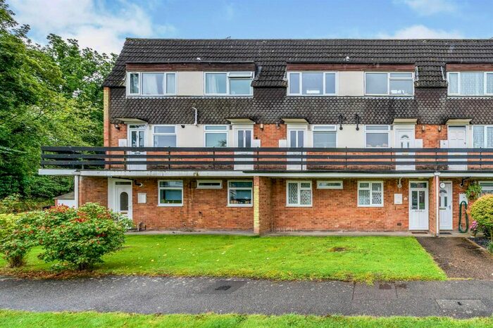 2 Bedroom Flat To Rent In High View, Birchanger, Bishop's Stortford, CM23