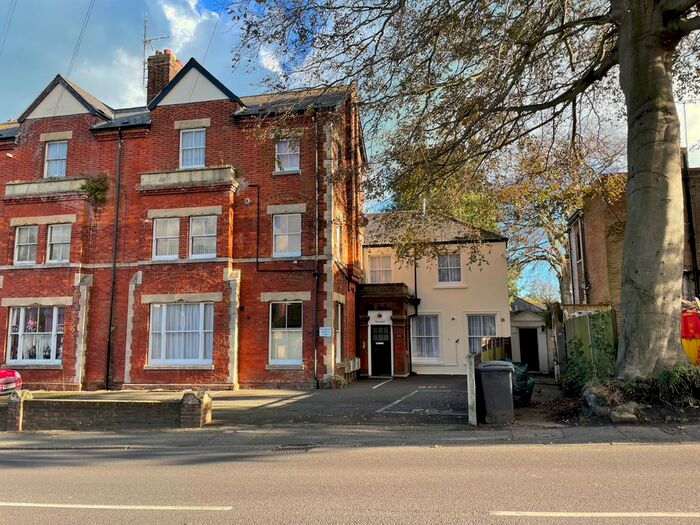 1 Bedroom Flat To Rent In Dover Road, Walmer, Deal, CT14