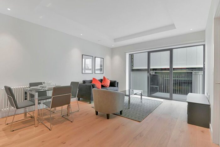 1 Bedroom Flat To Rent In Modena House, London City Island, London, E14