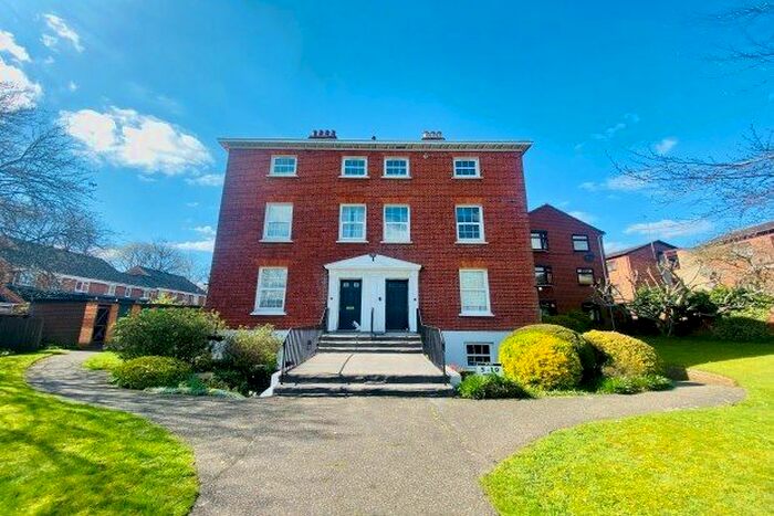 1 Bedroom Flat To Rent In Hamlin Court, Norwich, NR3