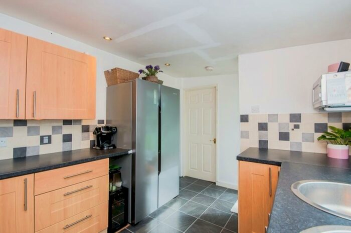 1 Bedroom Detached Bungalow For Sale In The Reservoir, Surfleet, Spalding, PE11