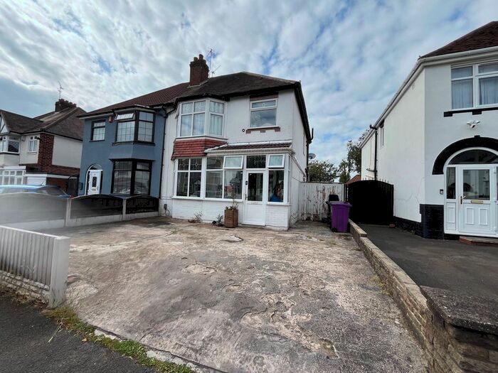 3 Bedroom Semi-Detached House To Rent In Burnham Avenue, Wolverhampton, WV10