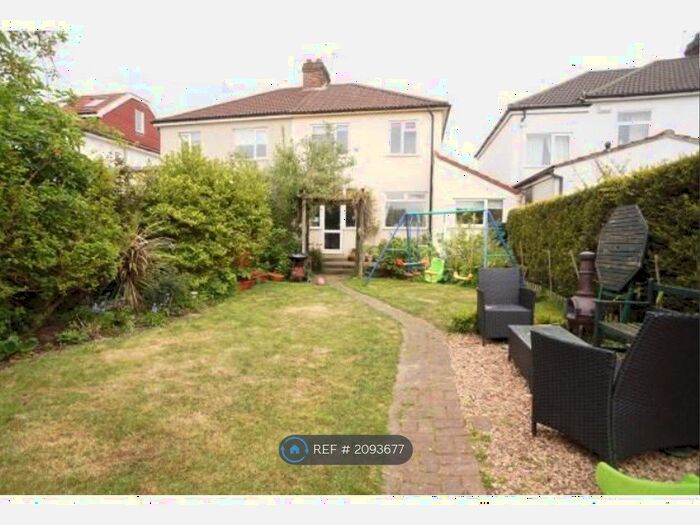 5 Bedroom Semi-Detached House To Rent In Fishponds, Bristol, BS16